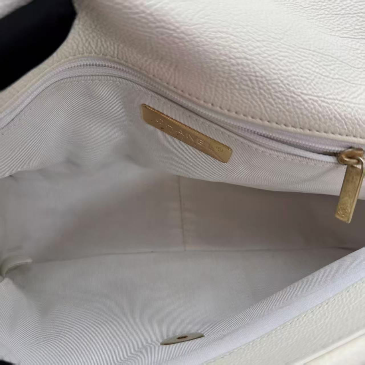 Chanel 19bag medium B&W handbag